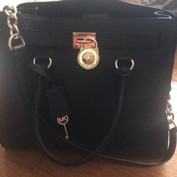Micheal Kors large handbag - Picture 3 of 3